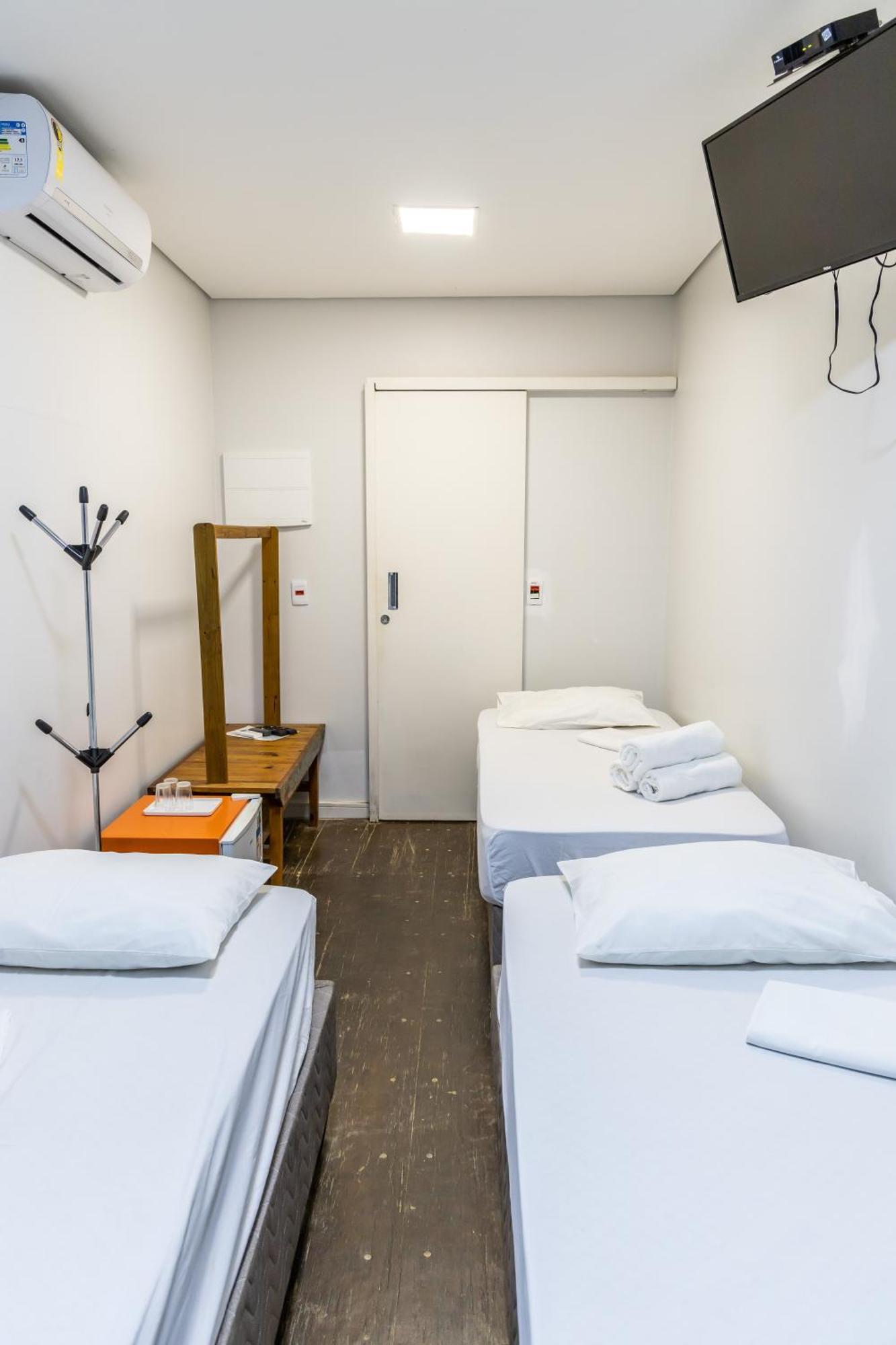 Praia Camburi - Studios Kuta Habitación foto